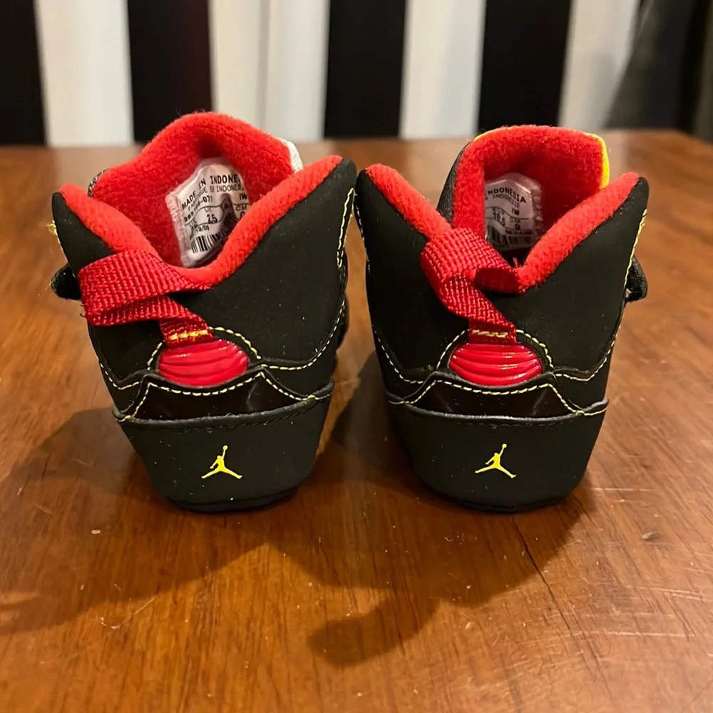 Nike Jordan Sixty Plus Gift Pack Set Shoes Sneakers Hat new Baby Infant 4C